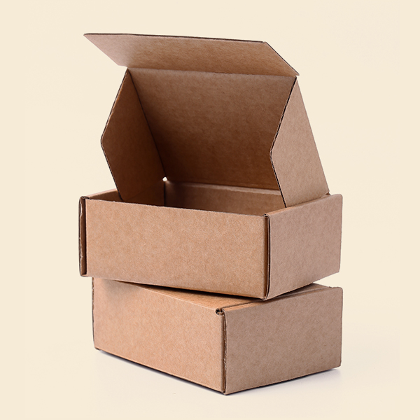Caixa de papelão com formato especial